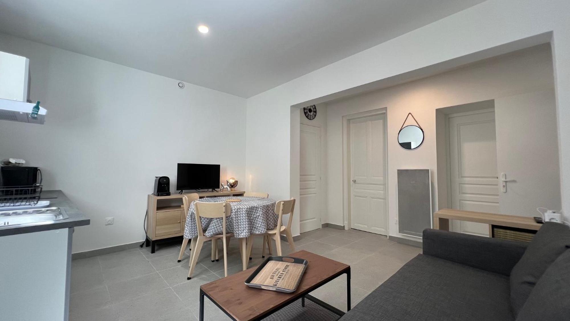 Fenix Appartement T2 40 M2 Cosy Rdc Plein Centre Ville Pierrelatte Eksteriør bilde
