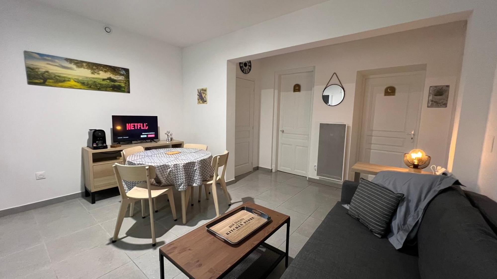 Fenix Appartement T2 40 M2 Cosy Rdc Plein Centre Ville Pierrelatte Eksteriør bilde